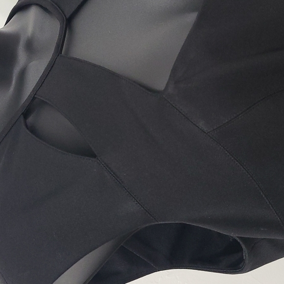 SZ 10 Cache Black Sleeveless Cut-Out Tailored Stretchy Dress - Picture 9 of 16